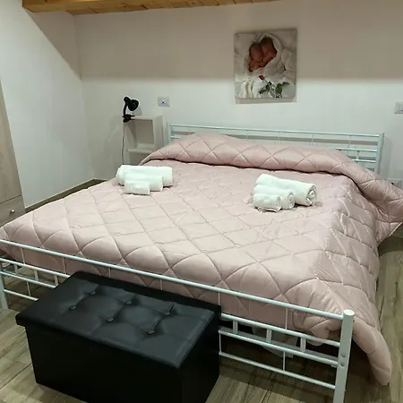 Debel House Bed & Breakfast *