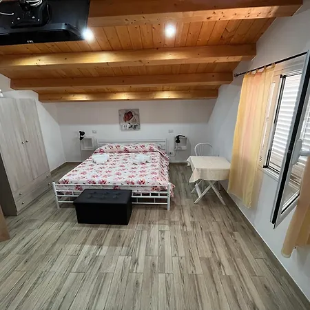 Debel House *